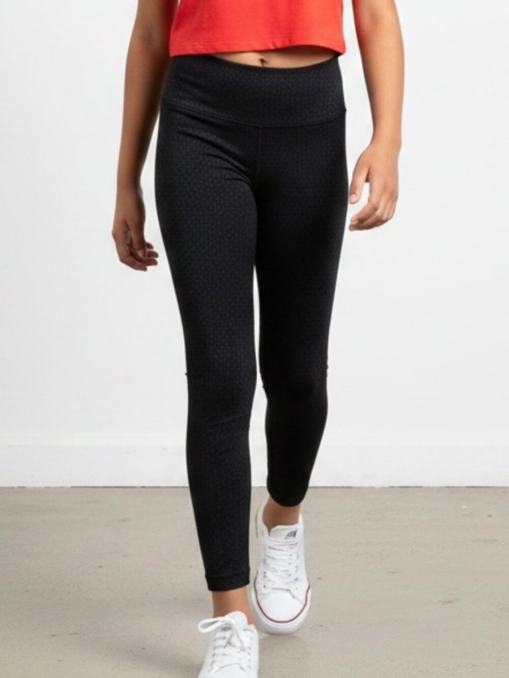 Lulu Lemon Black Leggings Women’s size 0 Geometric Black Print